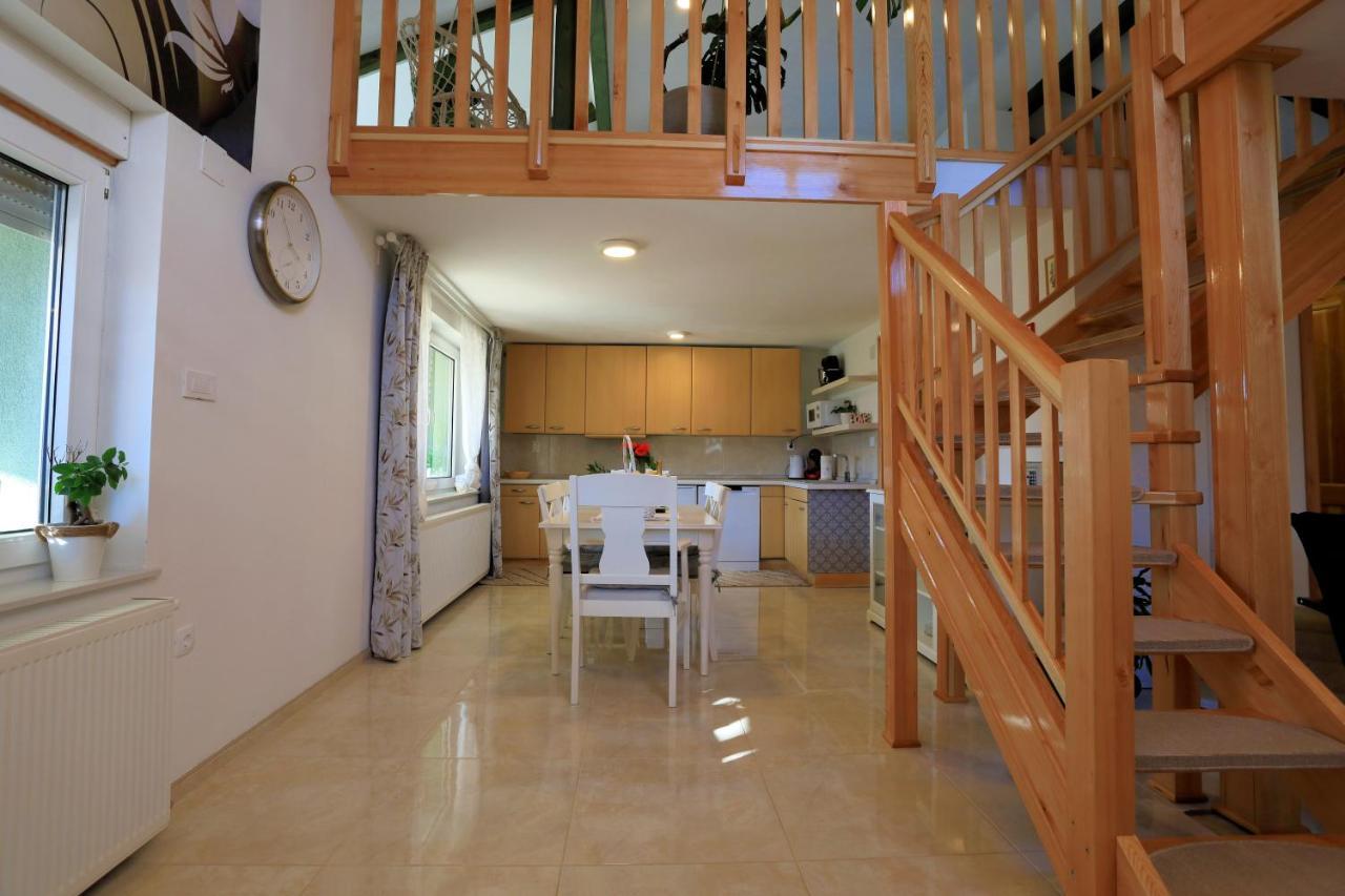 Luxury Apartman Alex With Sauna In The Village Otočac Exteriér fotografie