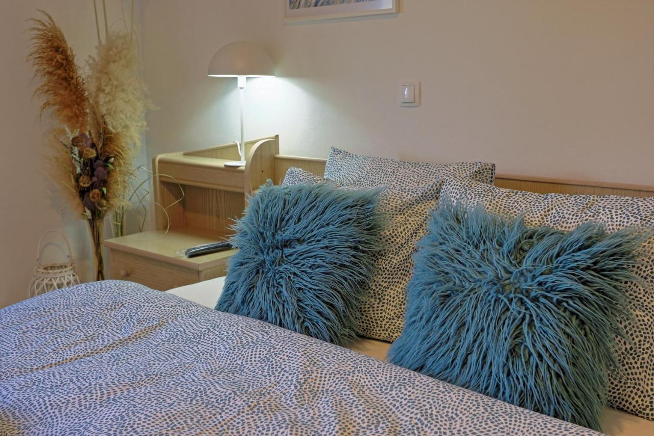 Luxury Apartman Alex With Sauna In The Village Otočac Exteriér fotografie