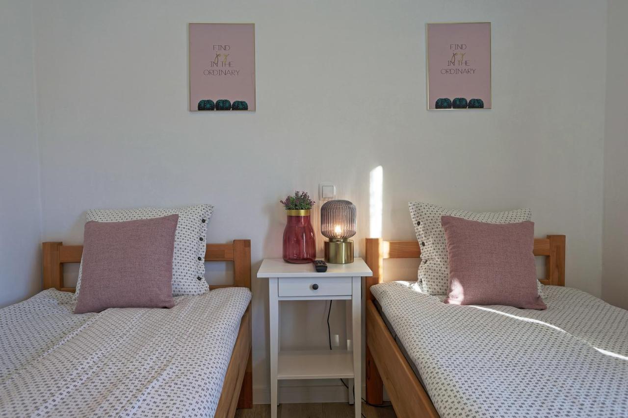 Luxury Apartman Alex With Sauna In The Village Otočac Exteriér fotografie
